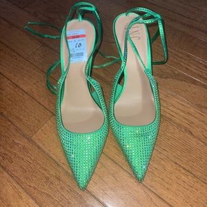 NEW INC brand green rhinestone heel